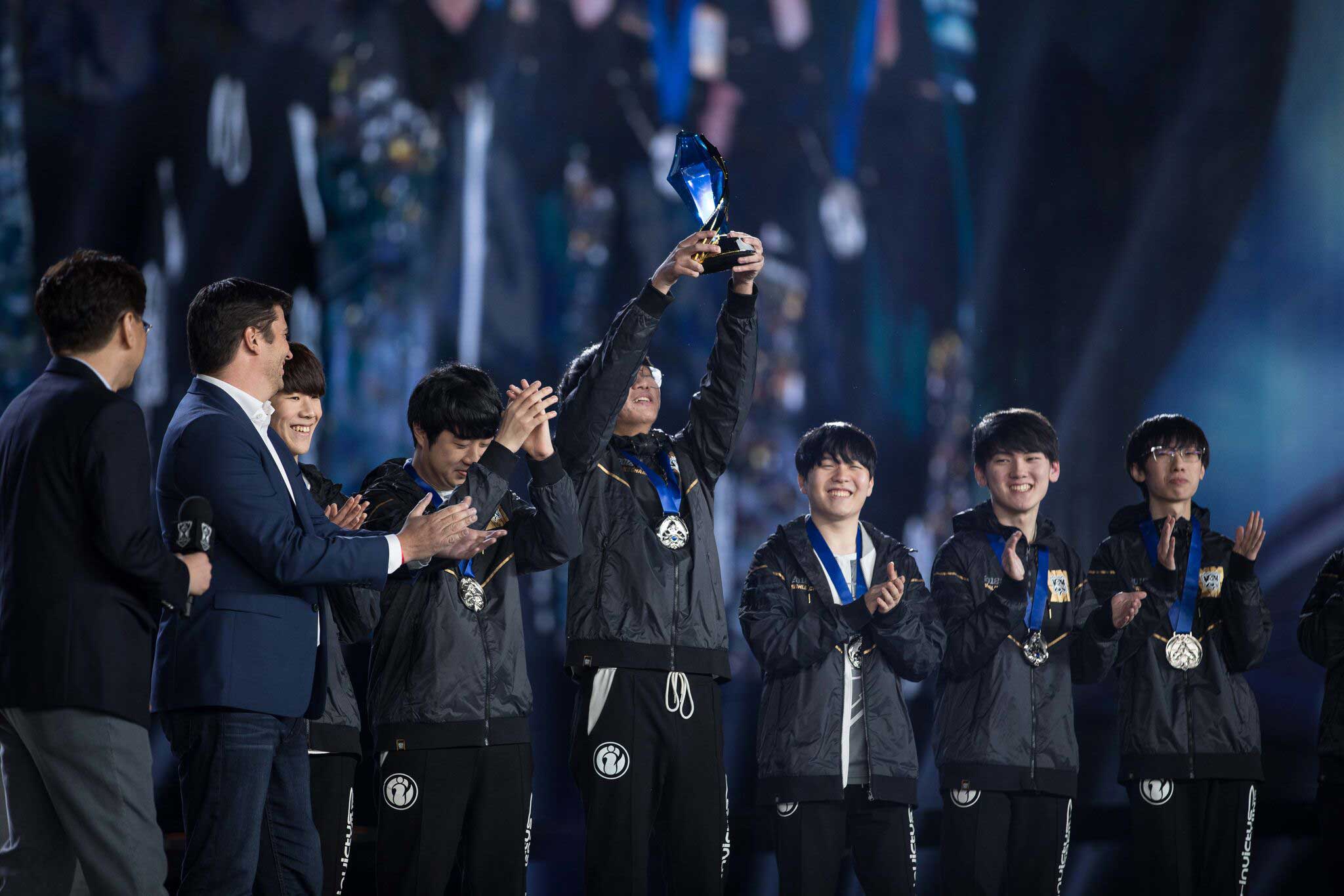 Invictus Gaming Wins League of Legends World Championship 2018
